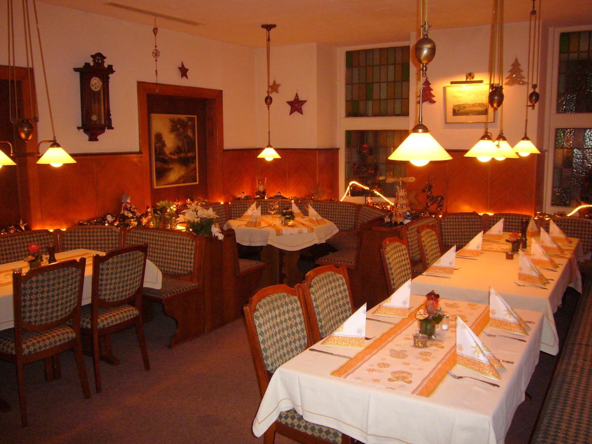 Ackfeld Hotel-Restaurant ビューレン エクステリア 写真