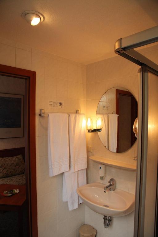 Ackfeld Hotel-Restaurant ビューレン 部屋 写真